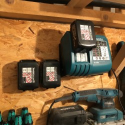 Makita 18v Batarya Tutucu